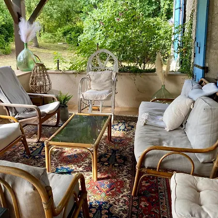 Ferienhaus Beautiful 1-bed 2km Quiet Walk From Eymet